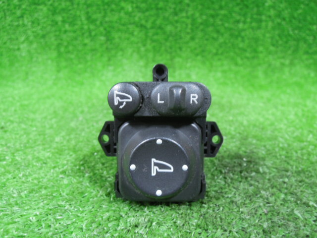 ホンダ フィット GP6 電動格納 ドアミラースイッチ 中古 13ピン 13441拍卖