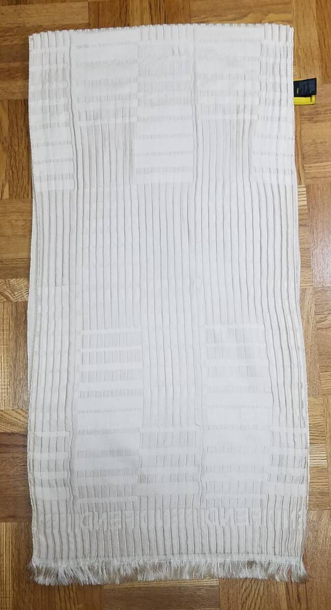 正規品 FENDI フェンディ 高級 シルク マフラー エレガント マフラーにもストールにも便利 洋服に合わせやすいお品物 拍卖