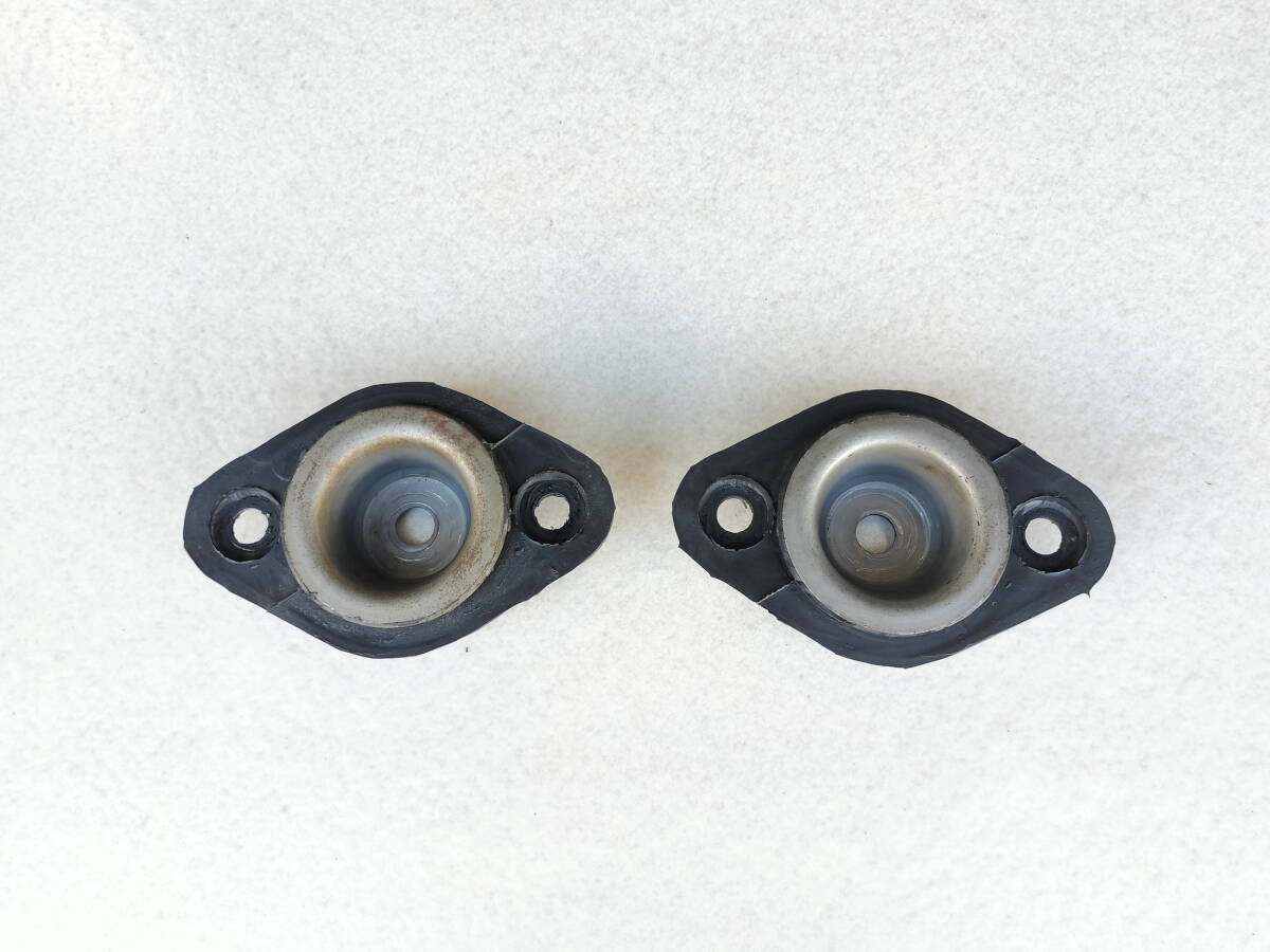 ボルボ 850/V70(8B)等 リアショックマウント 中古左右セット マイレ サポートプレート拍卖