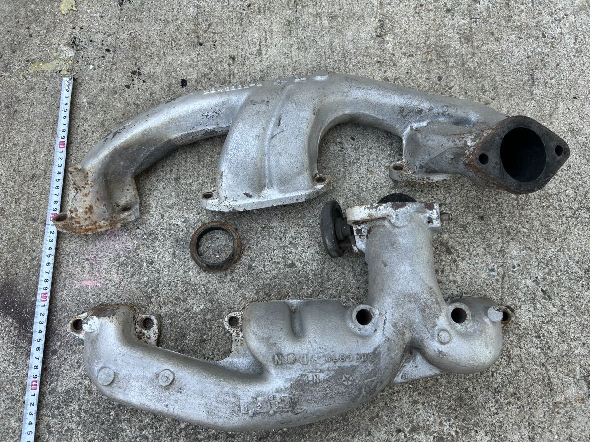 プリムス ロードランナー エキゾーストマニホールド 中古現状品 長期保管品 383エンジン拍卖