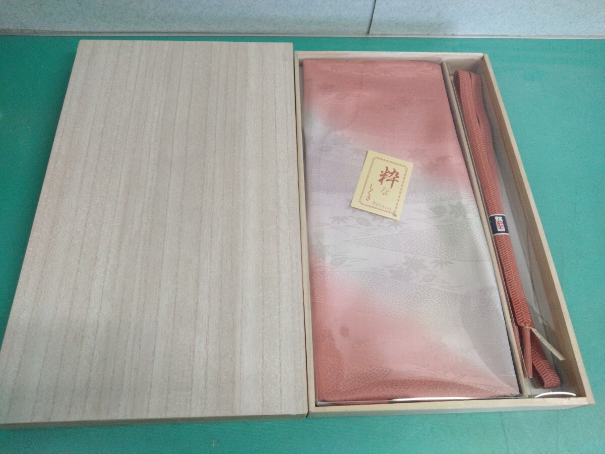 ● 粋なしぐさ 梅 帯揚げ 帯締め セット 梅色 手 組紐 手組 くみひも 絹100% 桐箱入り 未使用品 ③拍卖