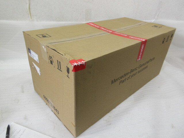 新品未使用品 メルセデス・ベンツ Cクラス W206 純正 LED 左ヘッドライト拍卖