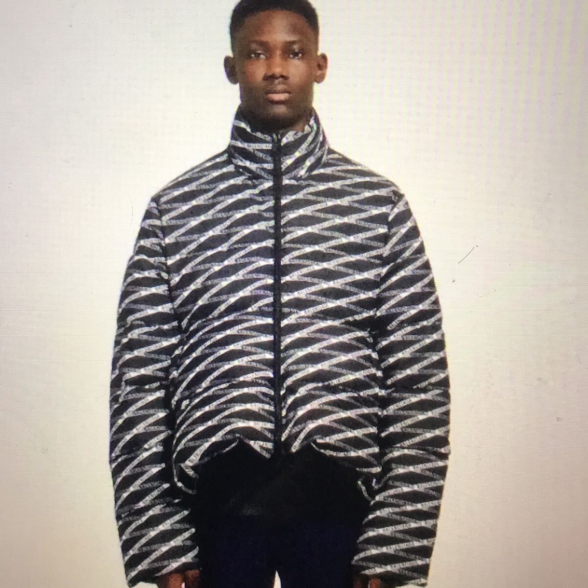 バレンシアガ中綿ジャケット拍卖