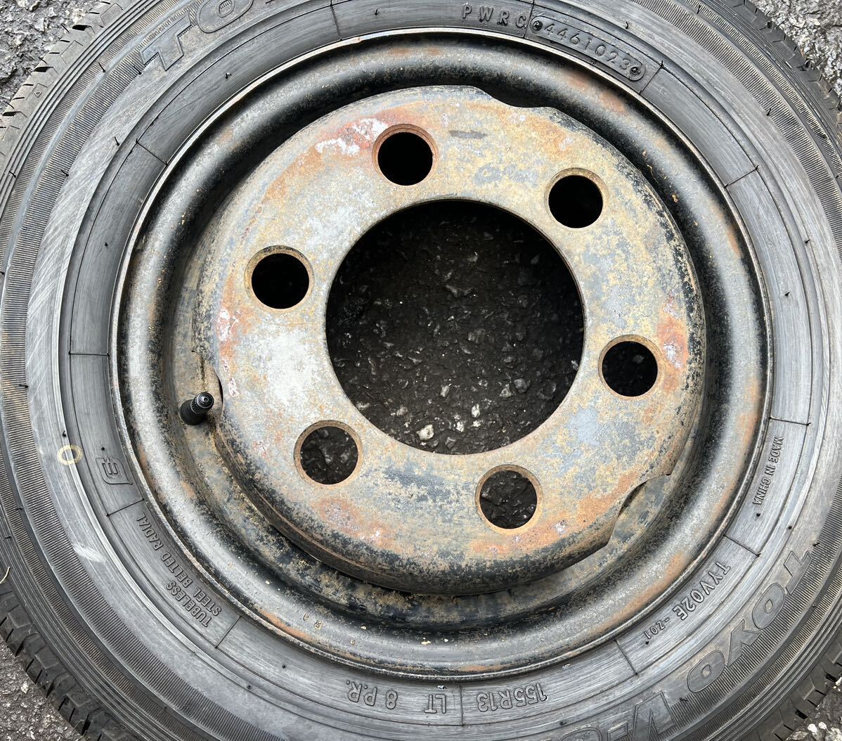 155R13 13 4J 6穴 184.15 +98 133mm エルフ ダイナ トヨエース等 TOYO V−02e 2023年製 イボ付き 1本拍卖