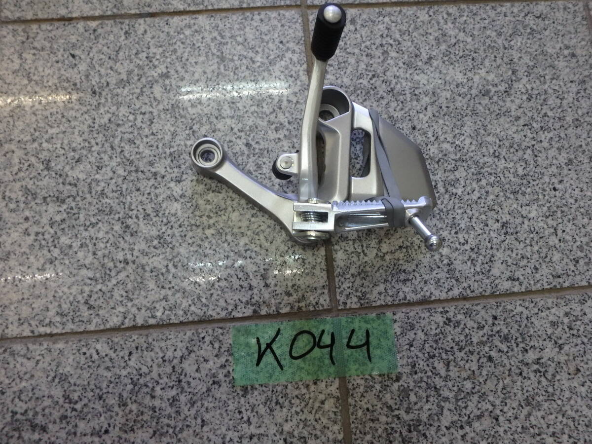 K044★ヤマハ XSR900(2016~17) 純正 ステップ 左 中古★拍卖