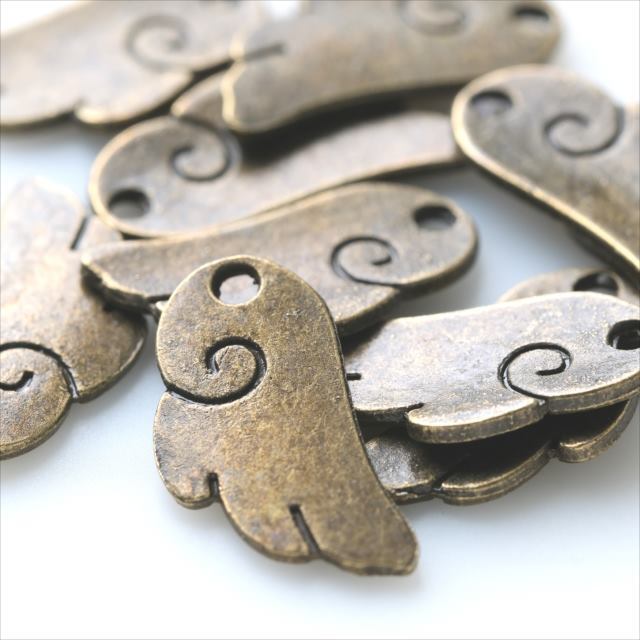 T-220X 金古美 チャーム 10個 羽 小さめ アンティーク アクセサリー パーツ 金具 金属 メタル ピアス タッセル レジン 素材 HARU雑貨rm拍卖