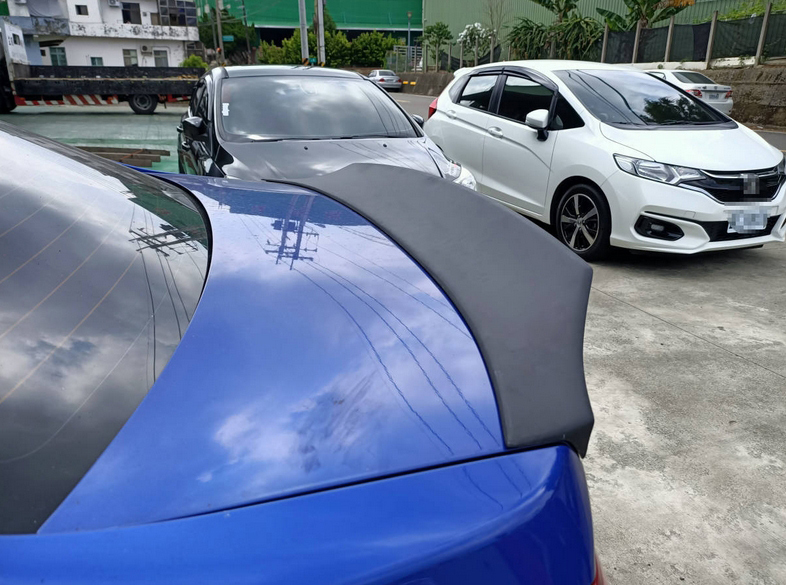 塗装込み 2015-2021 スバル WRX STI S4 VA系 セダン リアトランクスポイラー ウィング X TYPE FRPの材質 各純正色対応拍卖