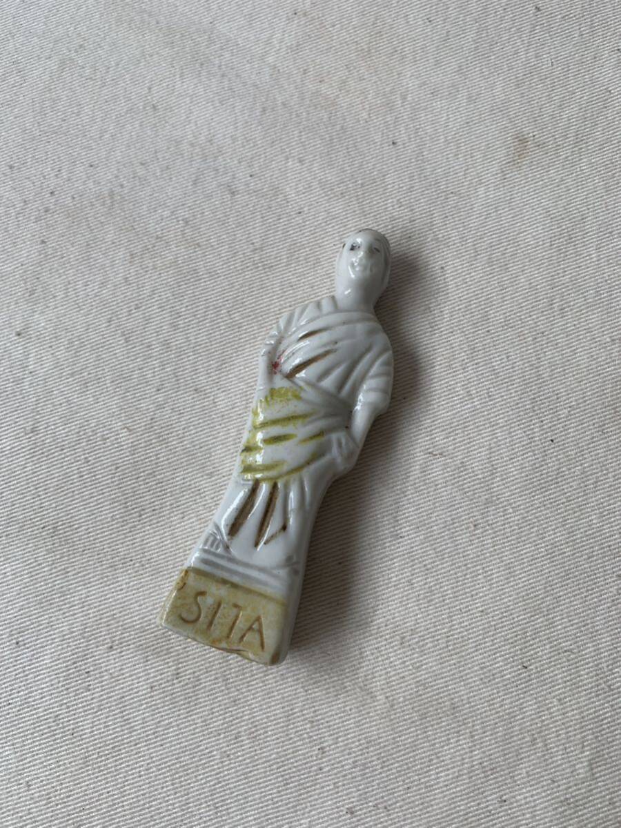 MADEINJAPAN 経年の雰囲気が素敵な古い白磁人形 輸出用コレクションアンティーク古道具ビンテージ当時物昭和レトロオブジェインテリア飾り拍卖