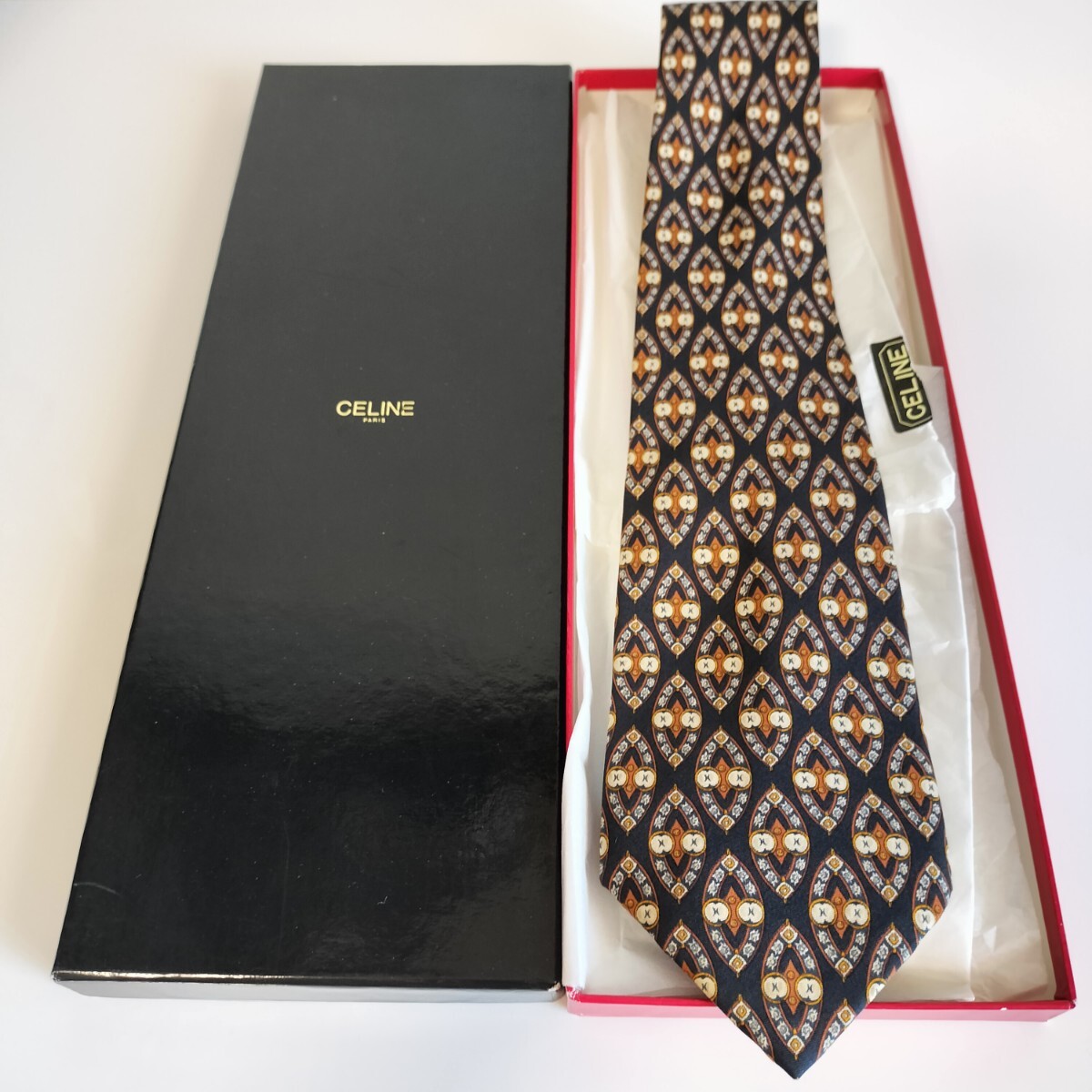 CELINE(セリーヌ)茶細丸模様ネクタイ拍卖