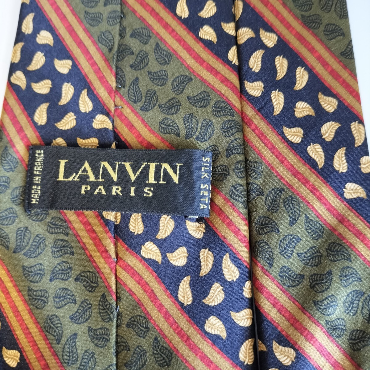 ランバン(LANVIN)赤青緑葉っぱレジメンタルネクタイ拍卖