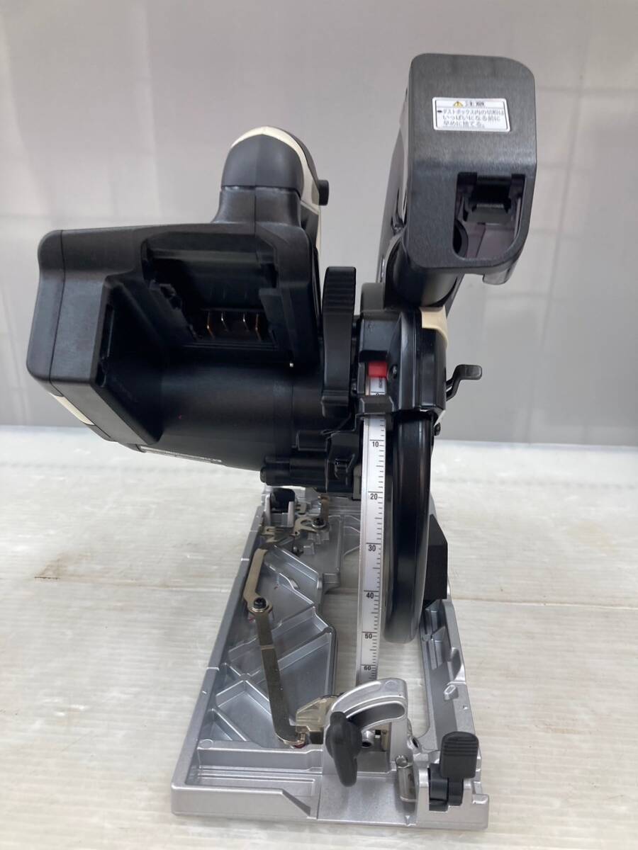 【未使用品】【0924】★RYOBI リョービ(京セラ) 18V充電式集塵丸ノコ BNW-11XR (バッテリー×2 充電器 ケース) ITIY5WX15Z28拍卖