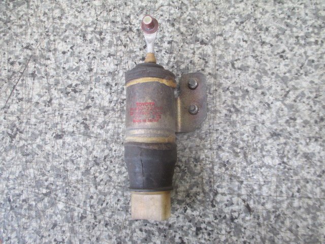 GX71、クレスタ、エクシード、ドアロックソレノイド フロント右 85450-22440拍卖