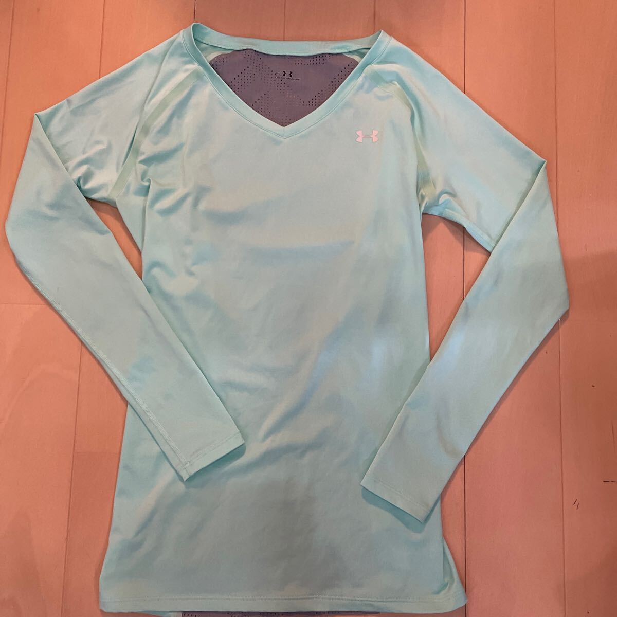 送料無料 アンダーアーマー UNDER ARMOUR長袖Tシャツ MD エメラルドグリーン 送料込み拍卖