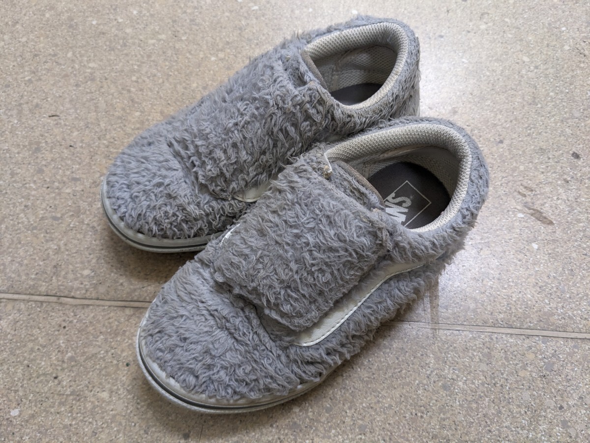 VANS スリッポン 20cm モコモコ グレー オールドスクール スニーカー 子ども キッズ 拍卖