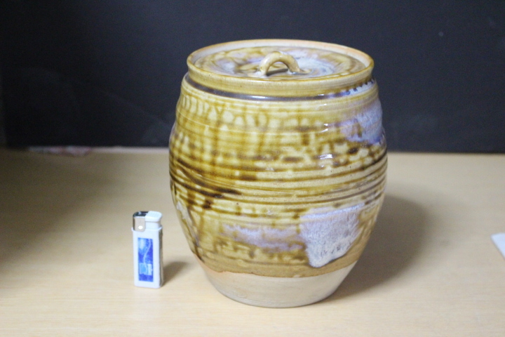 再■ み-358 水指/みずさし 未使用 保管品 茶道具 陶磁器 古いお品 箱なし 大きさ/約寸:高17cm 直径12.3cm 胴径16cm 重さ820g拍卖