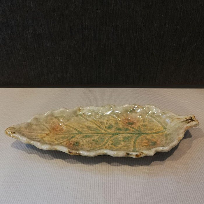 萬古焼 砂ビードロ 葉形中皿◆葉型 葉っぱ形 はっぱ形 木の葉形 盛り皿 盛皿 プレート おしゃれ 和風 お皿 和食器 変形皿 陶器 日本製拍卖