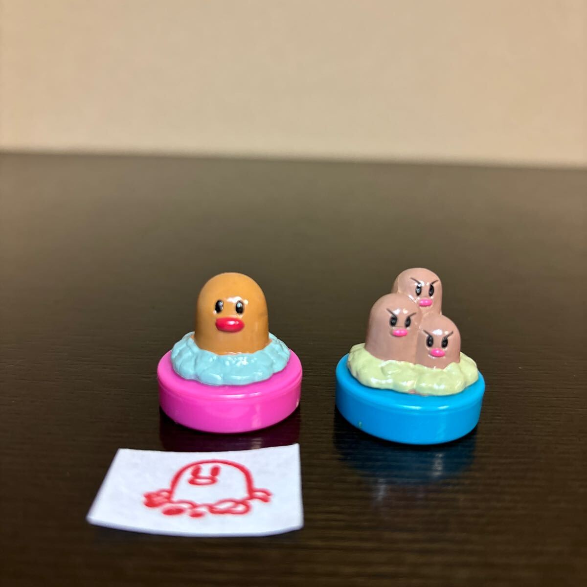 ご注意! キャラクタースタンプ 進化 ディグダ ダグトリオ 中古品 ポケモン フィギュア ポケットモンスター拍卖