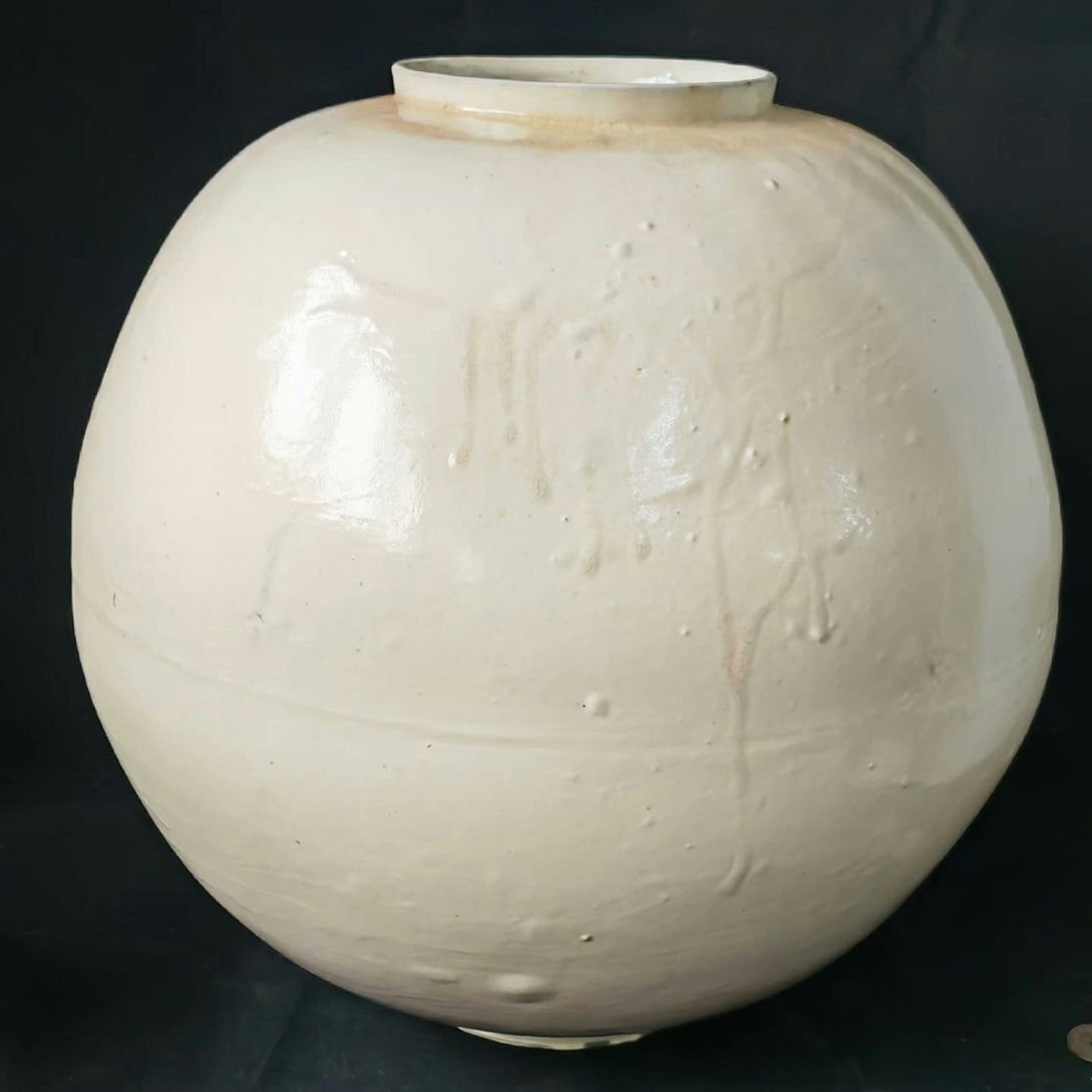 ▼渡鶴羽▼P356珍品旧蔵 朝鮮 高麗磁 朝鮮古陶磁器 古高麗 李朝時代 高麗白磁大滿月壺拍卖