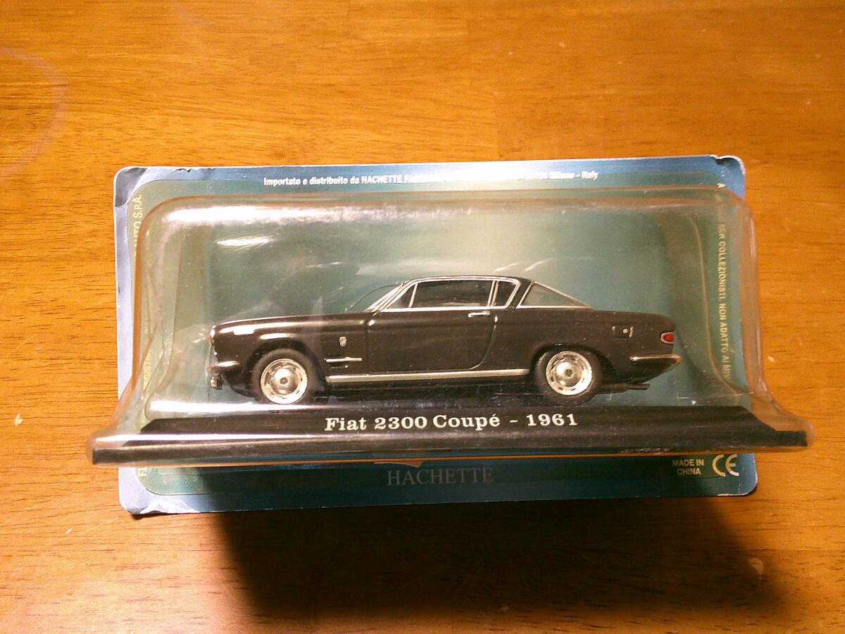 アシェット 1/43 「 フィアット2300 クーペ 」 1961y 深緑? 紺? ・送料 500円(レターパック発送) 未開封品拍卖