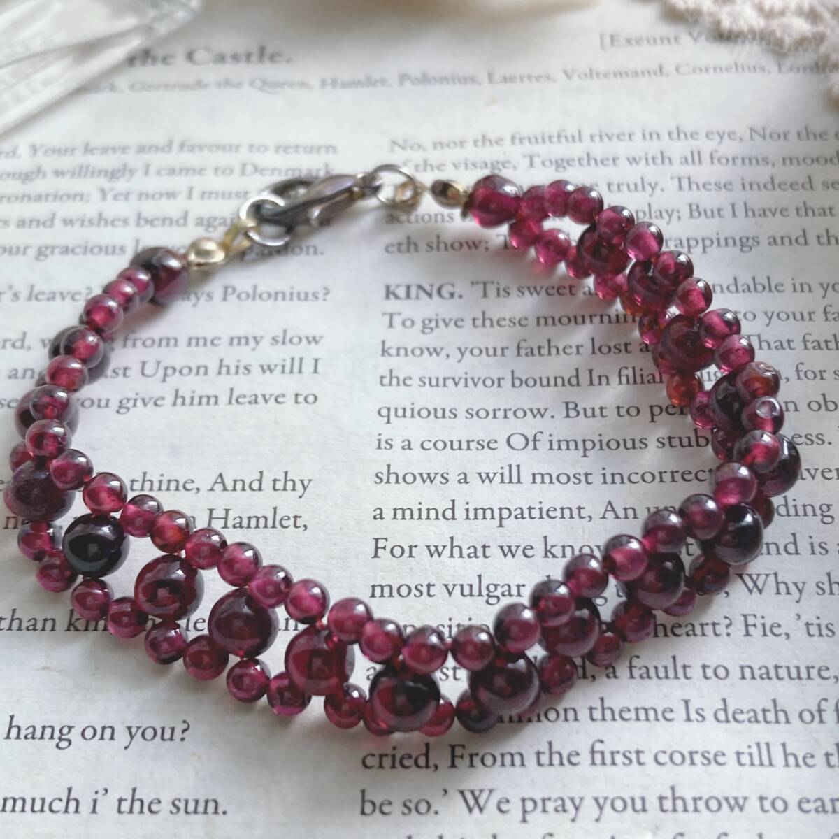 ヴィンテージブレスレット ガーネット 編みブレスレット ぶどう ボルドー☆japan Vintage jewelry accessoriesk0779拍卖