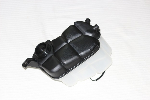 新品 ランドローバー ラジエーターサブタンク フリーランダー2 2006~2014 レンジローバーイヴォーク 2012 LR024296 社外品拍卖