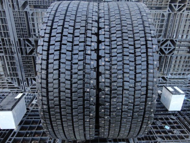 ●6880 冬 ピン付き ほぼ新品 ブリヂストン W900 275/70R22.5 148/145J 2本 2019年製拍卖