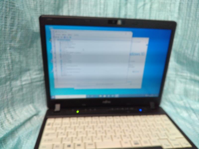 LIFEBOOK P772/G (Celeron 1007 メモリ4G HDD:320G) X32拍卖