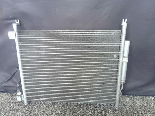 マーチ DBA-K13 (M) コンデンサー 92100-1HC0A 92110-1HC4A拍卖