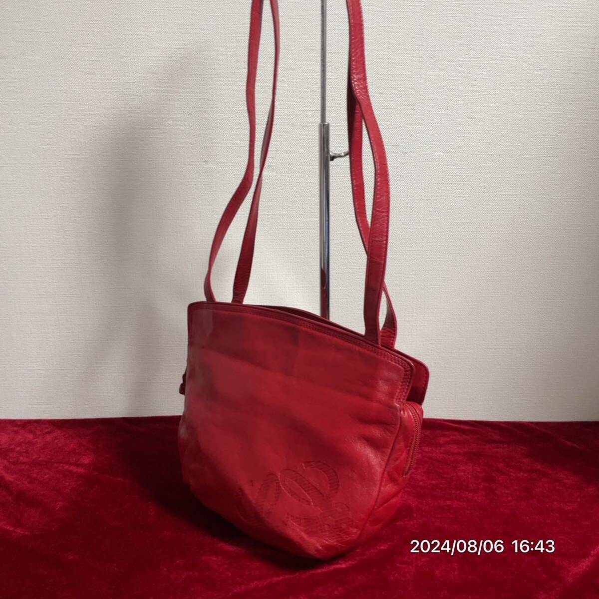 LOEWE ロエベ レッドカラー レザー 革 肩掛け ショルダーバッグ 鞄 中剥がれあり拍卖