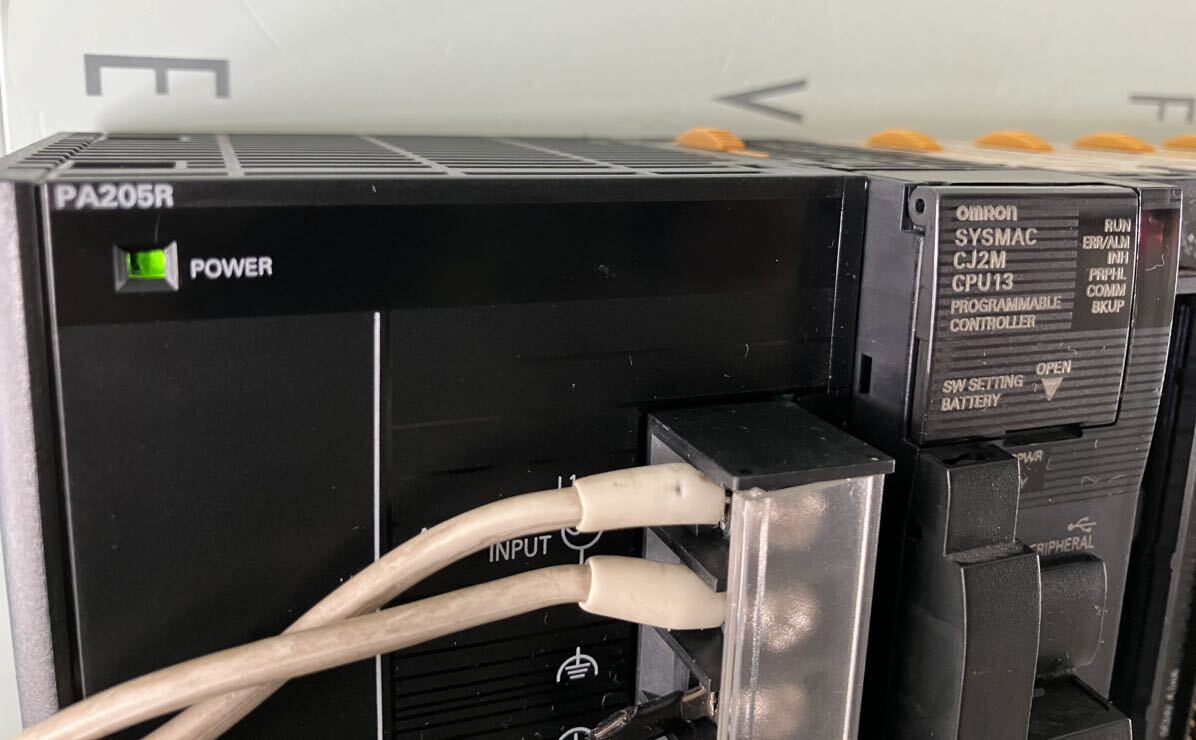 通電確認済 オムロンCJ1W-PA205R電源ユニット CJ2M,CPU13 IC101 ID231*4個 OD231*4個拍卖