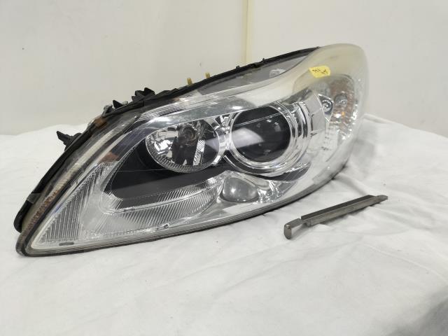 CBA-MB4204S ボルボ C30 2.0 平成24年 右H 純正 助手席側 左 HID ヘッ ドライト ヘッドランプ 31299828拍卖
