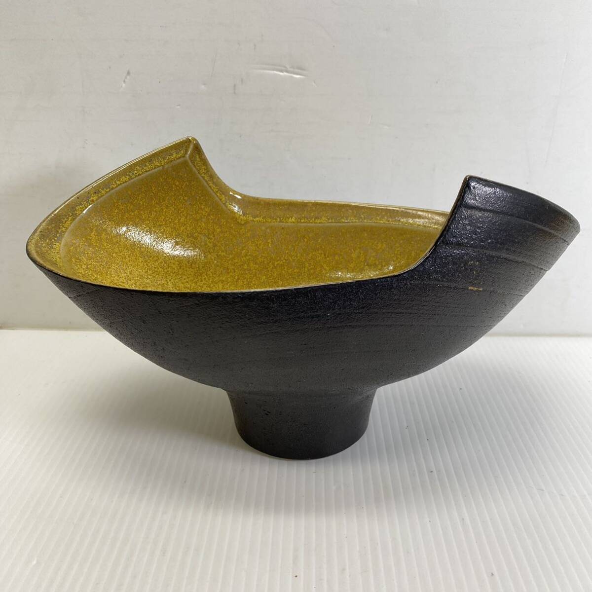 陶磁器 花器 花瓶 花入 花生 フラワーベース 陶器 置物 インテリア 飾拍卖