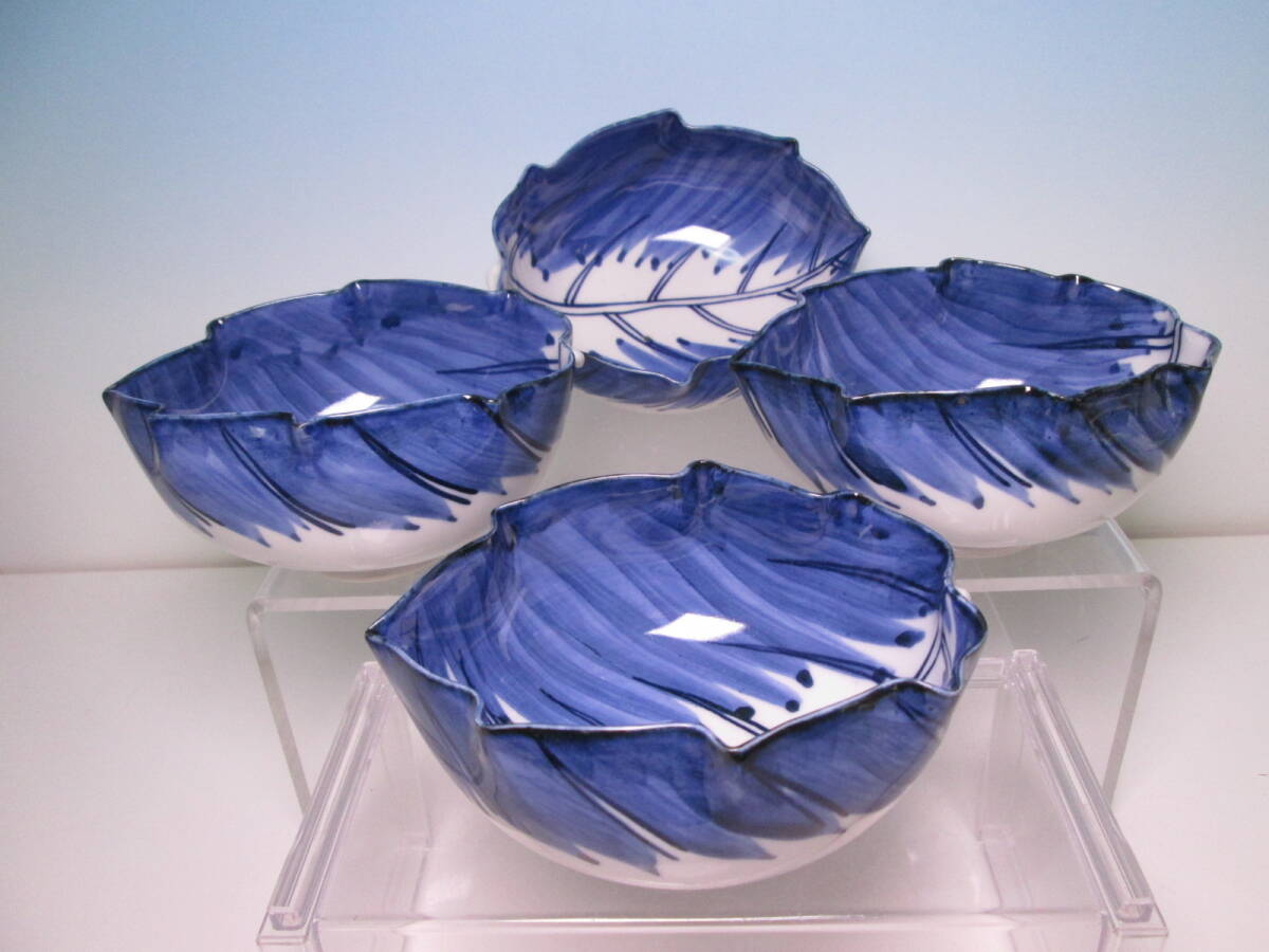 ☆お料理屋さんの器 強作 染付葉形 向付 四客 箱無し 小鉢/懐石/割烹/日本料理拍卖