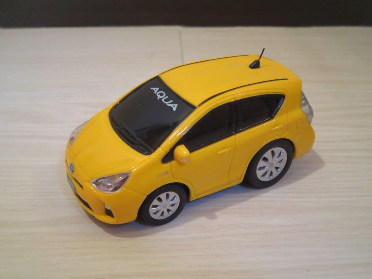 ロ トヨタ プルバックカー【アクア】イエロー拍卖