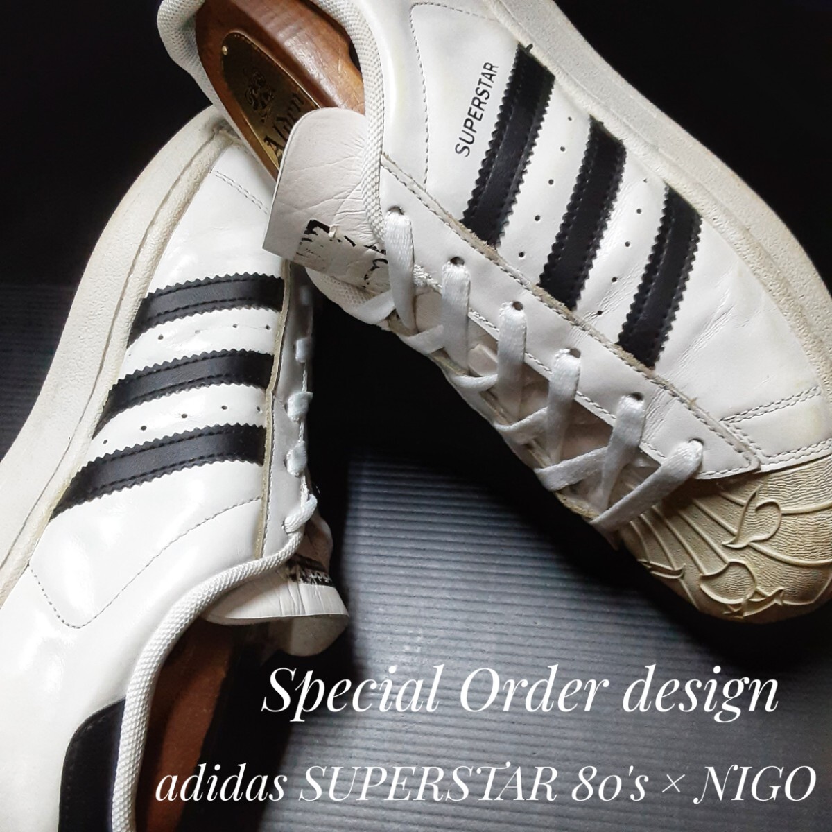 最値!完売生産終了!ヴィンテージモデル!通称ニーゴスター!NIGO×アディダス スーパースター 80's高級レザー スニーカー!ホワイト!白 希少24拍卖