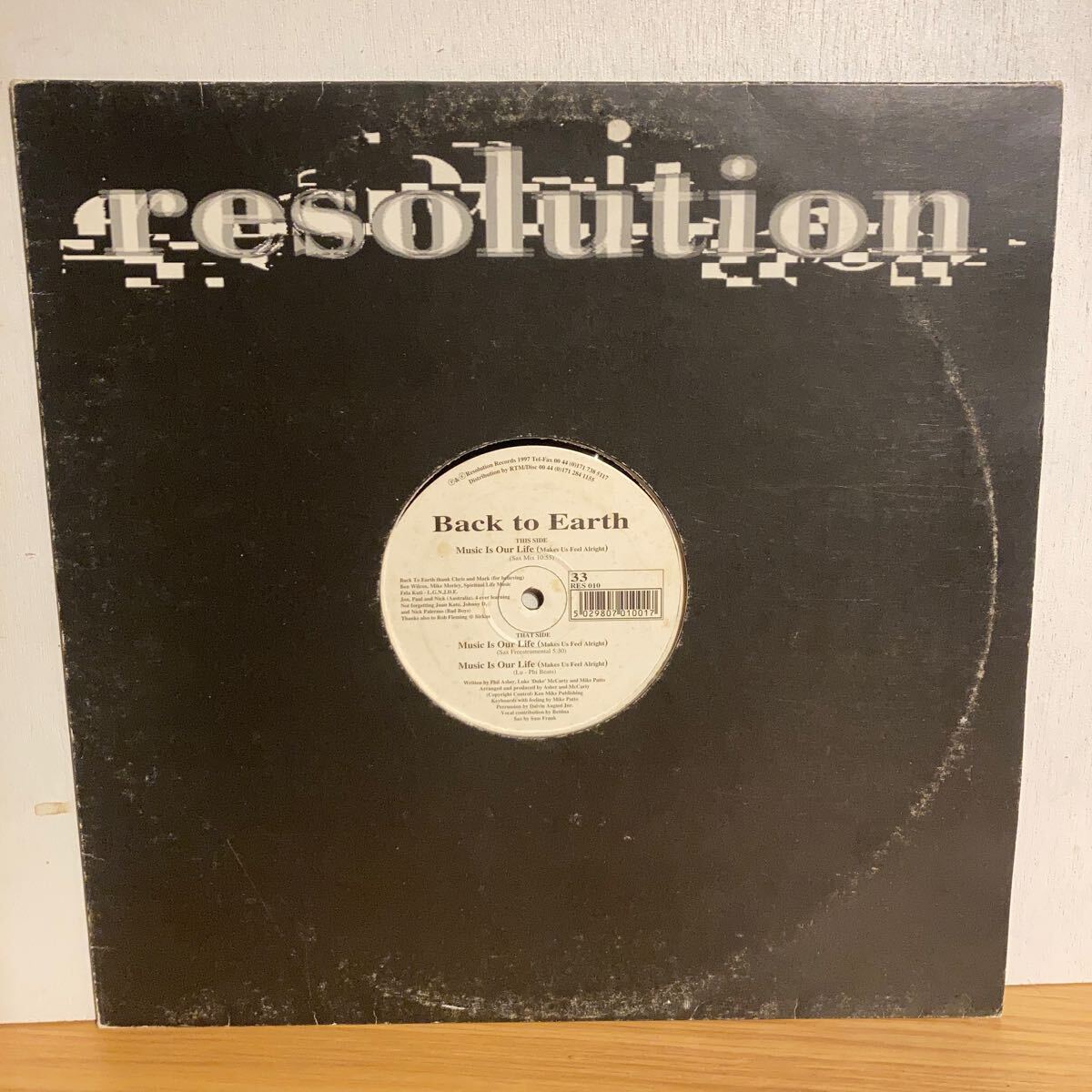 Back To Earth - Music Is Our Life拍卖