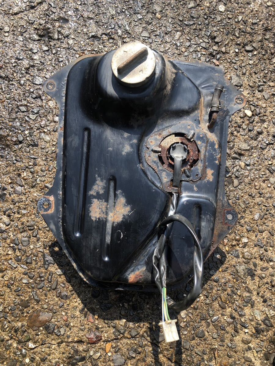 54797■ ホンダ スーパーディオ ZX AF28 (1267番台〜) 〈タンク内綺麗〉 ガソリンタンク キャップ AF27拍卖