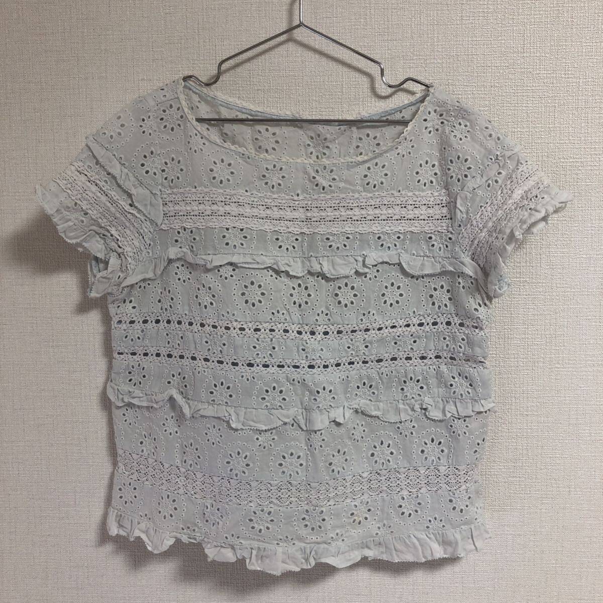snidel スナイデル 総レースコットントップスブラウスプルオーバー水色 フリル ライトブルー パンチングコットン 花柄拍卖