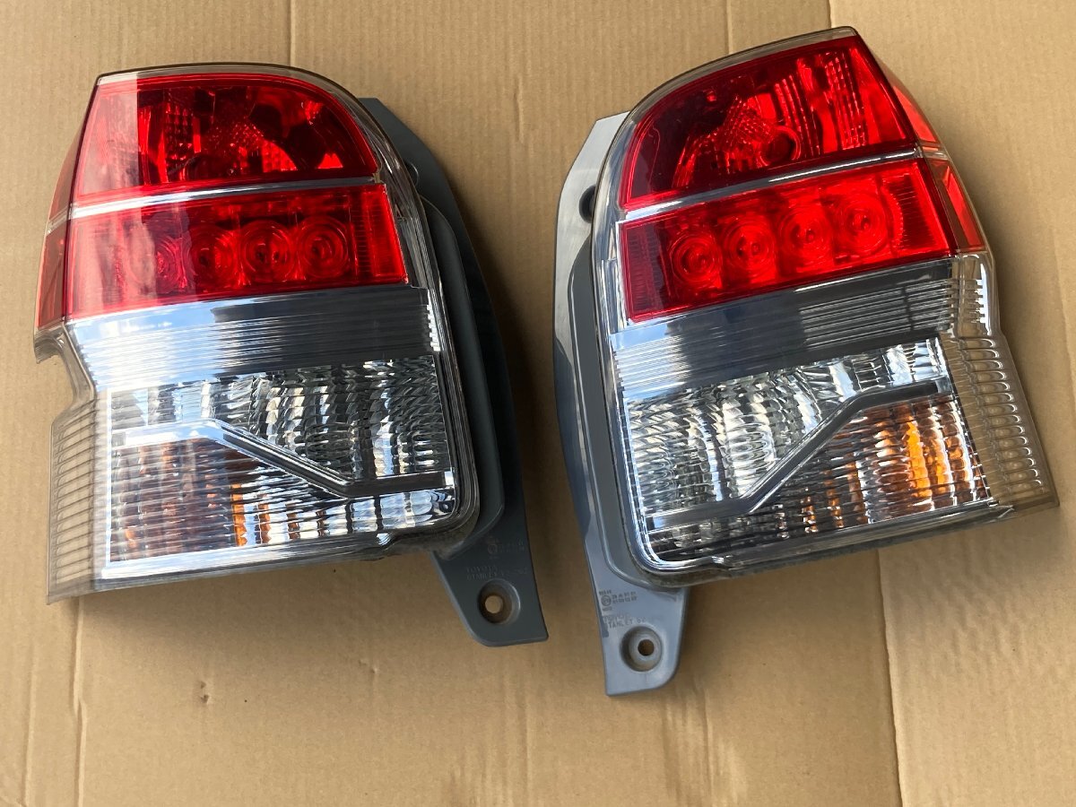 2012年 トヨタ スペイド  スぺード NCP141 テールランプセット  SPADE  8197拍卖