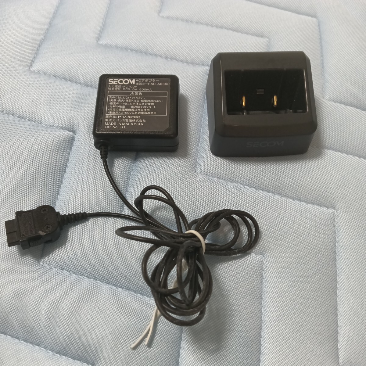 セコム SECOM ココセコム用クレードル 充電スタンド CH−G0070 ACアダプター付 AC−A0360拍卖