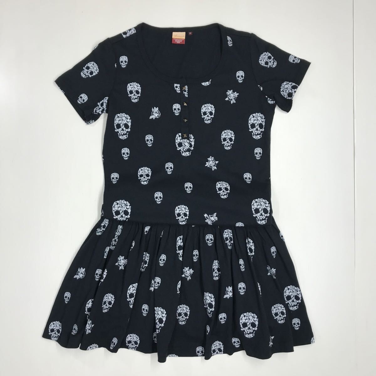 AVIREX アヴィレクス ワンピース 半袖 ヘンリーネック ギャザースカート ドクロ 総柄 Mサイズ 38-62a拍卖