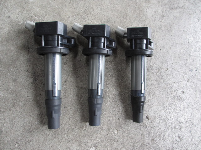 ピクシスエポック② H24 イグニッションコイル3本 LA300A ダイレクト LA310A 拍卖