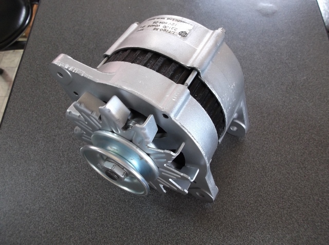 ハコスカ/ケンメリ、フェアレディZ・ローレル、セドリック、グロリア用オルタネーターリビルト品(当時の純正品)高出力タイプ拍卖