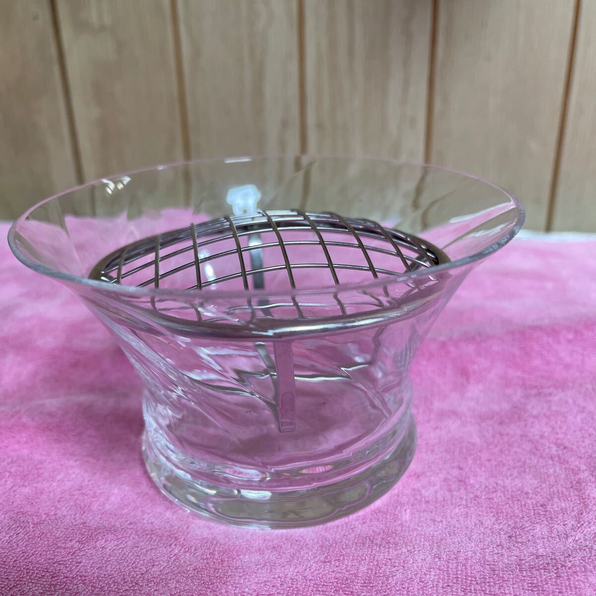 フラワーベース 花器 花瓶 ガラス 直径約12.5㎝ 高さ約7.5㎝ ローズボウル モ-3拍卖