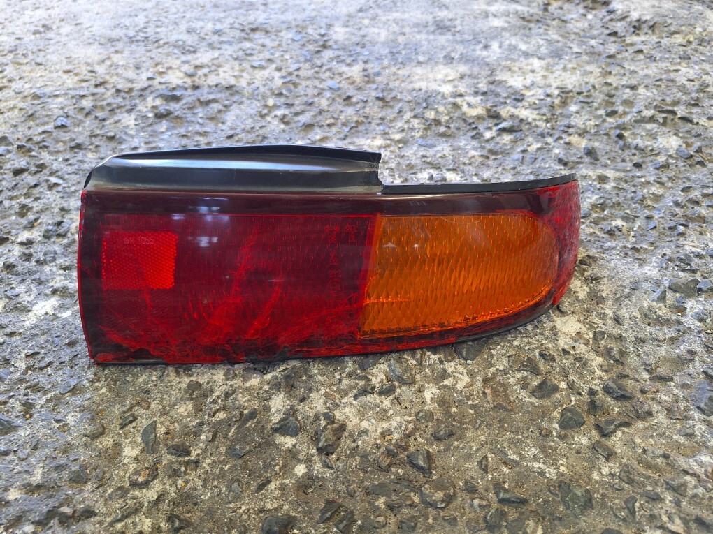S14前期シルビア テールランプ(右側)ジャンク品 No.ki拍卖