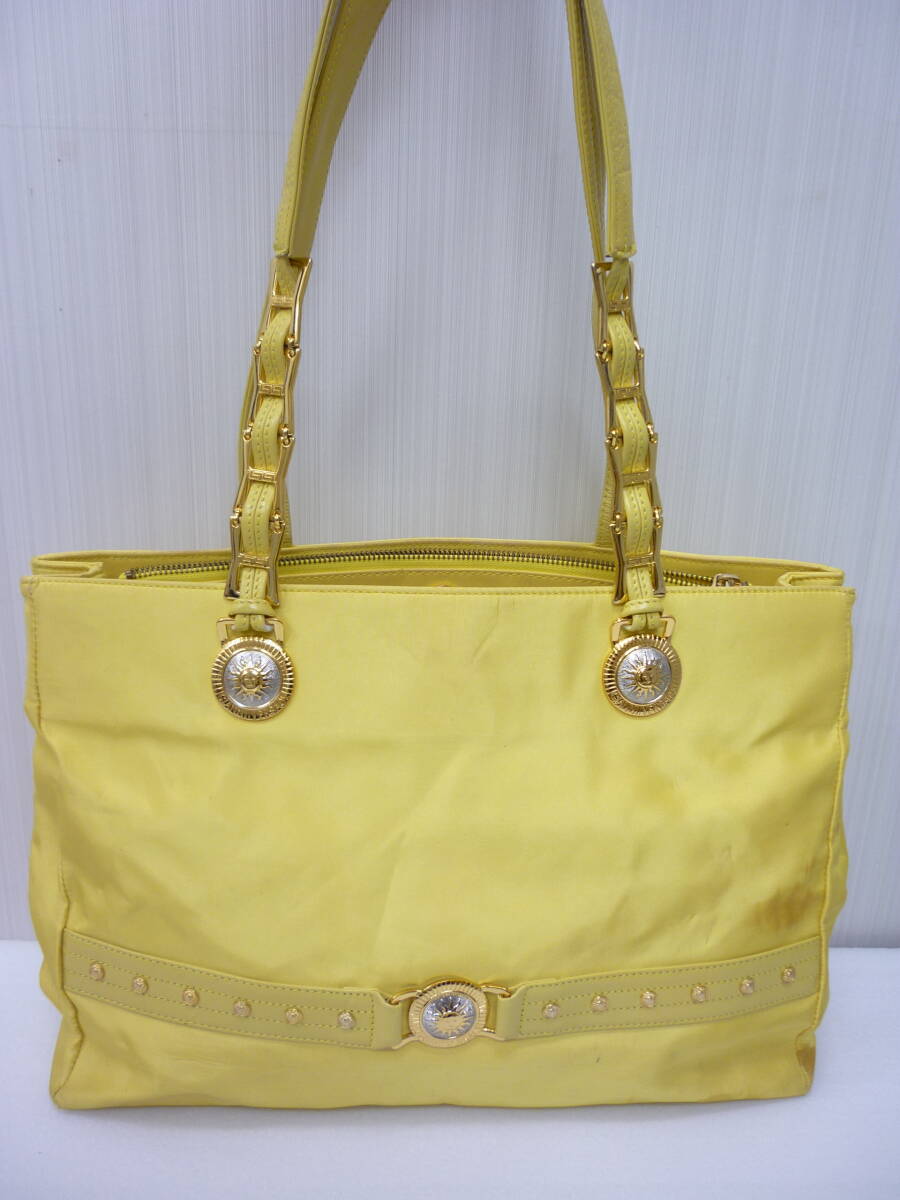 4/ GIANNI VERSACE ジャンニ ヴェルサーチ トートバッグ サンバースト ナイロン レザー イエロー 太陽 ヴィンテージ チェーン a拍卖