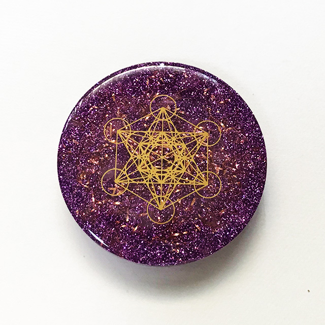 カリスマになる!★チャクラの浄化★邪悪なものから身を守る★魔法のオイル★メタトロンキューブ★円柱形★オルゴナイト拍卖