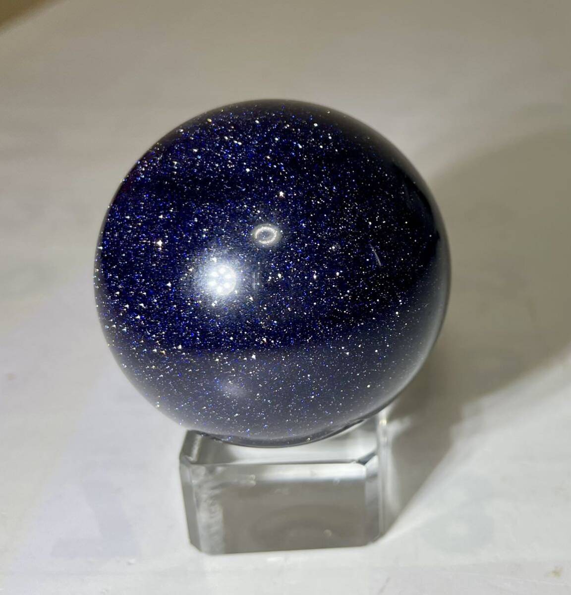 ゴールドストーン パープル 金運UP スフィア パワーストーン 開運 置物インテリア 幸運 ラッキー 丸玉 魔除 お守 風水晶 約4cm拍卖