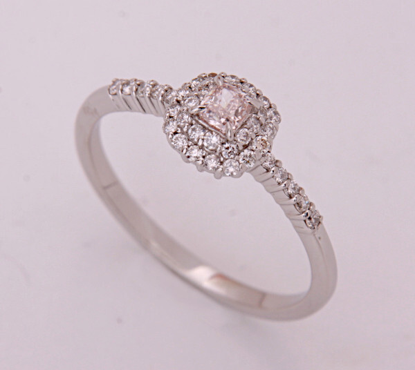 《質屋出品》Pt950★天然ピンクダイアモンド0.153ctデザインリング★C-6077拍卖