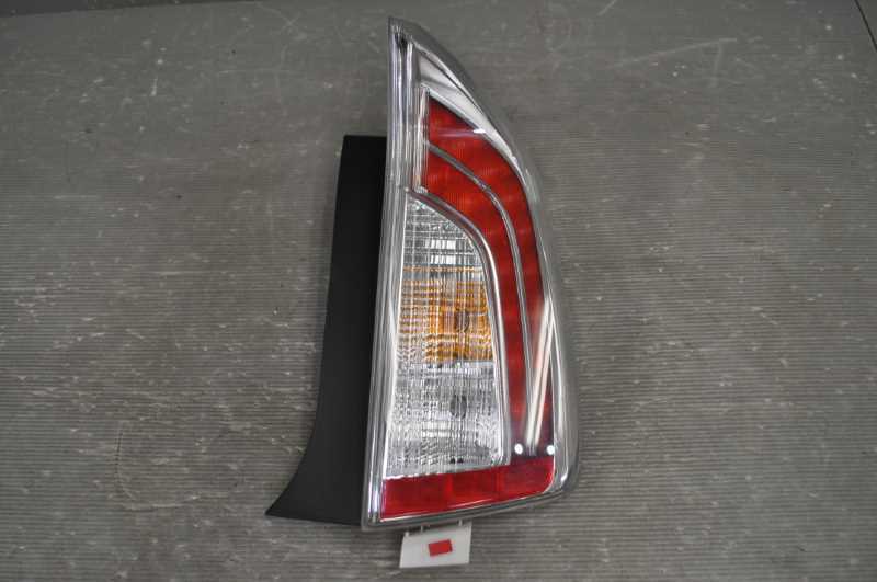30 プリウス S 後期 (ZVW30) H.24 右 テールライト 動作保証 破損無 LED点灯OK テールランプ スタンレー 47-55 81550-47170 S014473拍卖